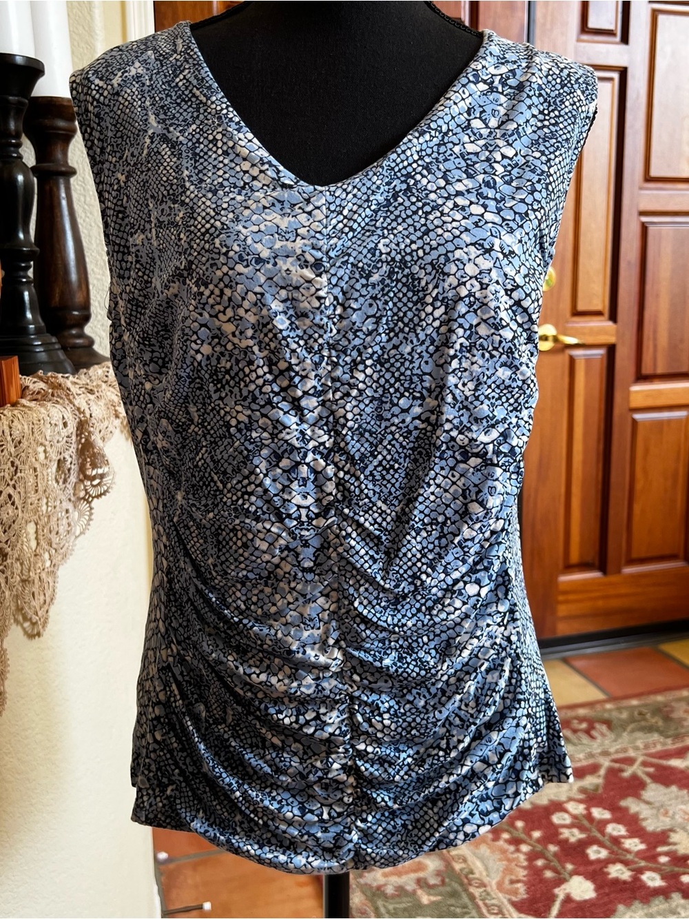 Spanner Snakeskin Print Tank Shell  Size Large Blue Women Top